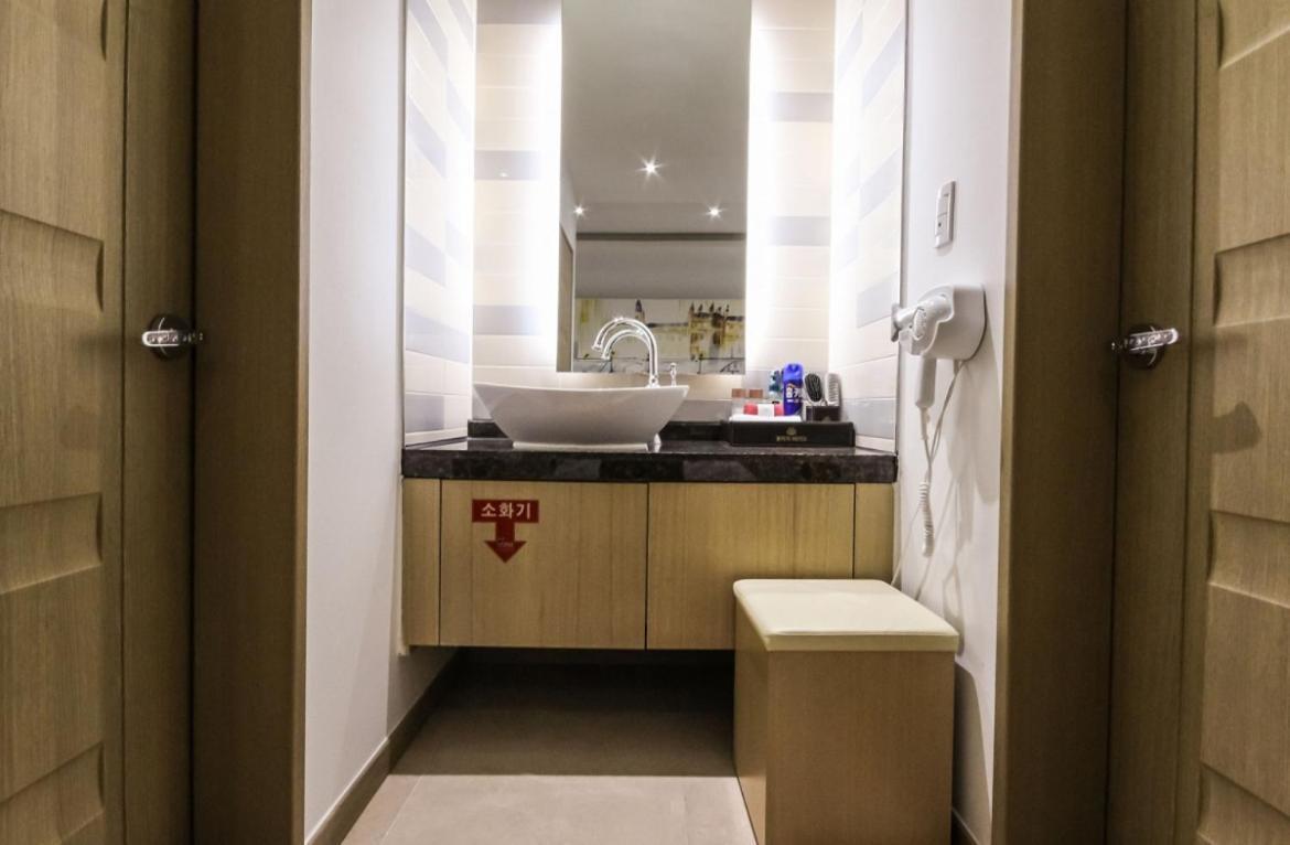 Gallery Hotel Gwangju Metropolitan City Eksteriør bilde