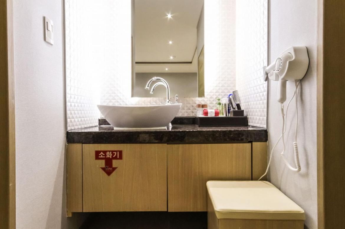 Gallery Hotel Gwangju Metropolitan City Eksteriør bilde